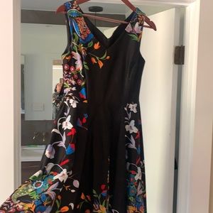 Beautiful Size L Eva Rose fit and flare dress😍